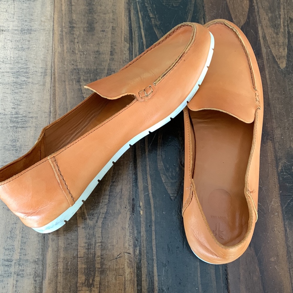Frye flats loafers slip on size 11